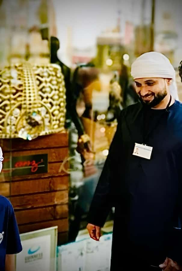 Dubai: Old Town Walking Tour with Abra Cruise & Street Food - Textile Souk: color, fabric, and shopping advice