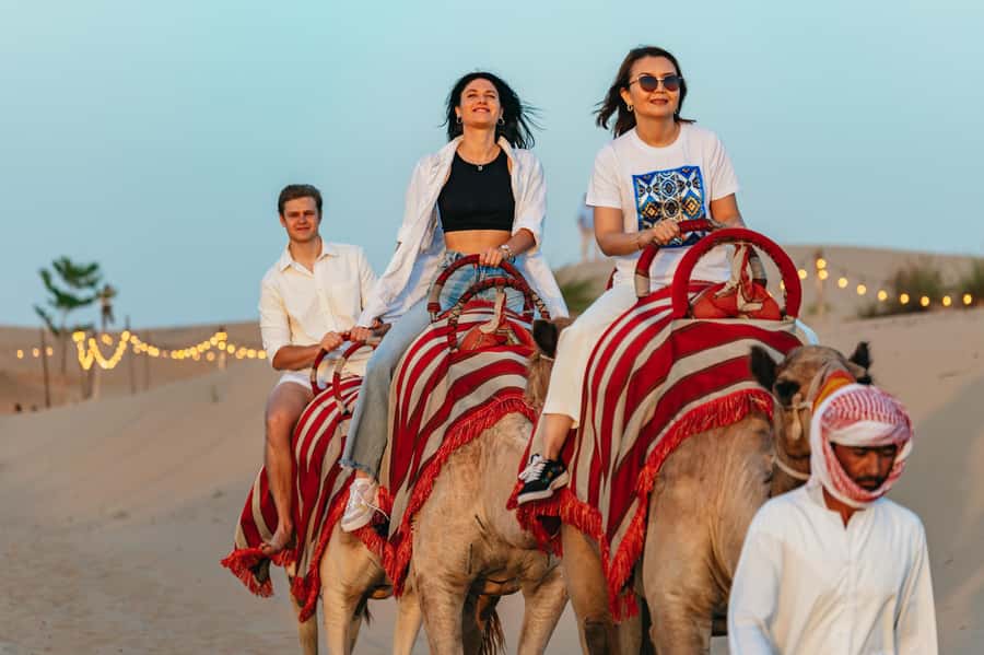 Dubai: Overnight Safari, Dinner, Stargazing & Al Khayma Camp - From Dubai to the red dunes