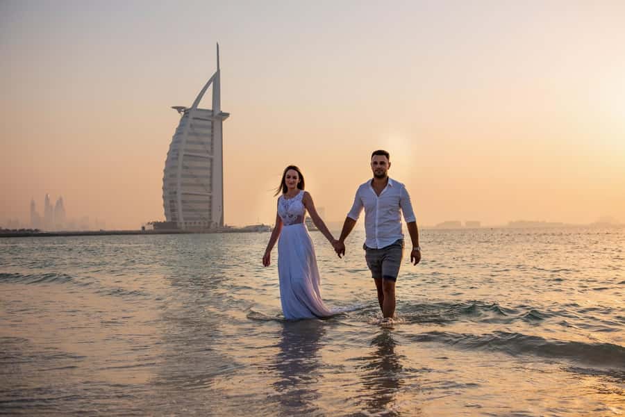 Dubai Photo Shoot with a Personal Travel Photographer - What the one to two hours feel like