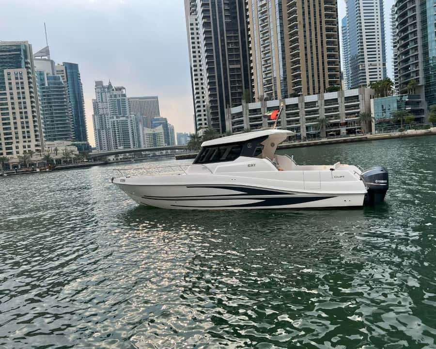 Dubai: Private Boat Cruise from Dubai Marina - Swimming in Dubai’s warm water