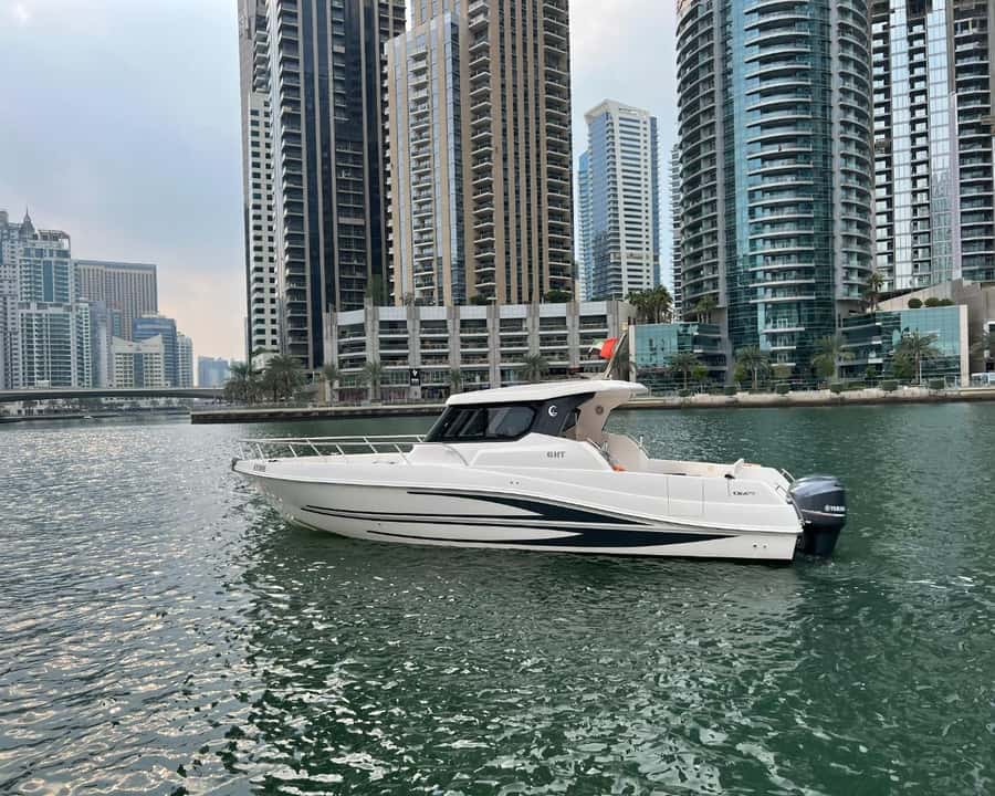 Dubai: Private Boat Cruise from Dubai Marina - Service, communication, and one booking concern
