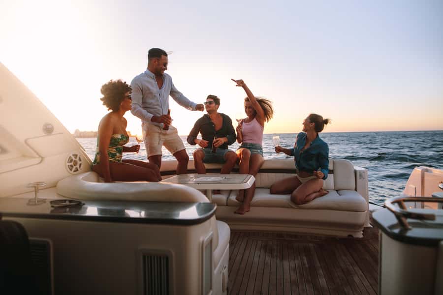 Dubai: Private Boat Cruise from Dubai Marina up to 12 people - The Dubai Marina departure