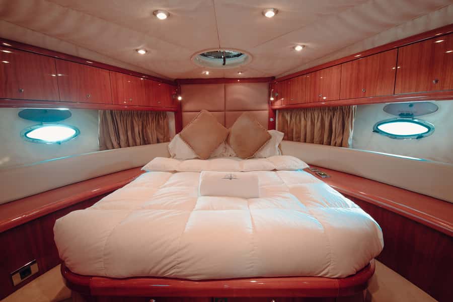 Dubai: Private Boat Cruise from Dubai Marina up to 12 people - Swimming, sun, BBQ, and fishing
