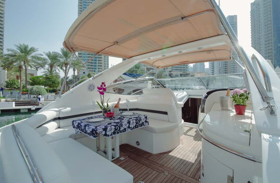 Dubai: Private Boat Cruise from Dubai Marina up to 12 people - How the duration changes the value