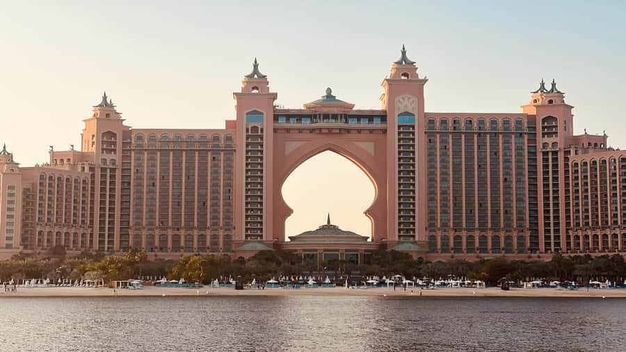 Dubai: Private City Tour with Burj Khalifa Levels 124/125 - Key points at a glance