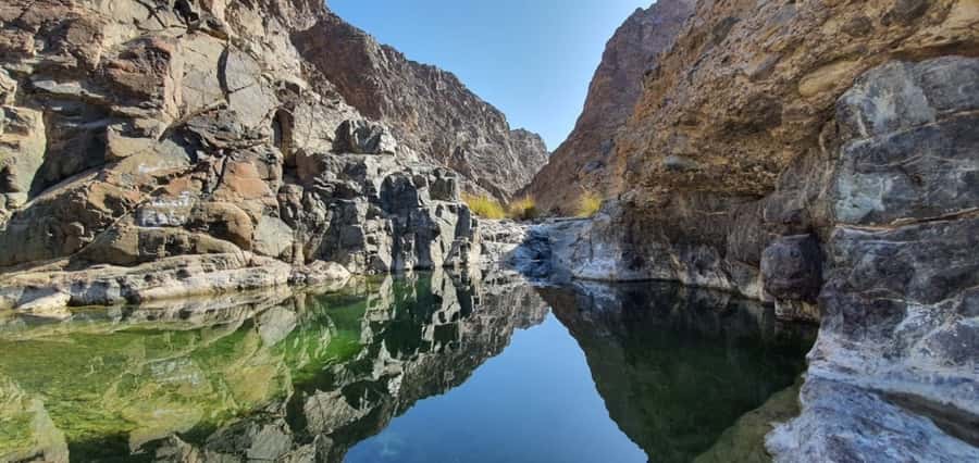 Dubai: Private Desert Day Tour and Wadi Shawka Pool Visit - Camel Rock and Fossil Rock add more than photo stops