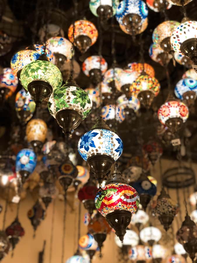 Dubai:Private Frame Entry, Mosque, Souks, Tastings& transfer - Who will get the most from this tour