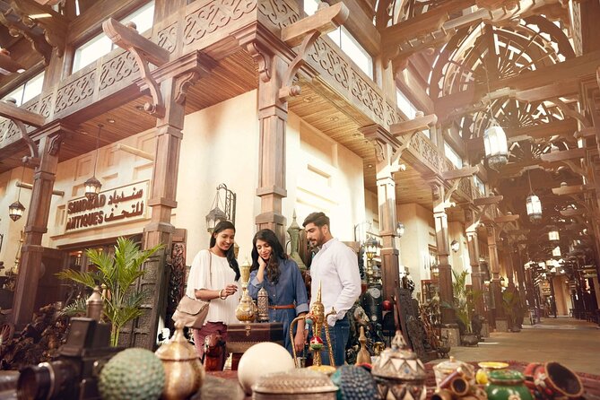 Dubai Private Layover, Stopover and Transit Tour with Transfer - Dubai Fountain: a timed show with a useful caveat