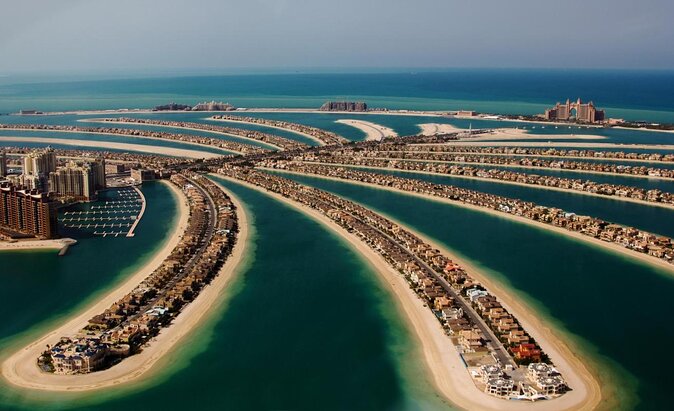 Dubai: Private Luxury Cruise on a Stylish 50ft Yacht - What the private yacht experience feels like