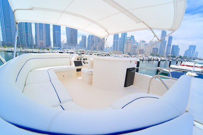 Dubai: Private Luxury Cruise on a Stylish 50ft Yacht - Meeting at Dubai Harbour without losing sailing time