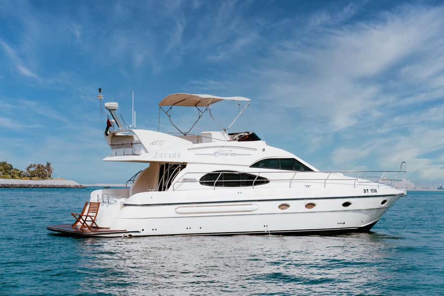 Dubai: Private Luxury Yacht Tour on a 50-Foot Yacht - Key points to know before you book