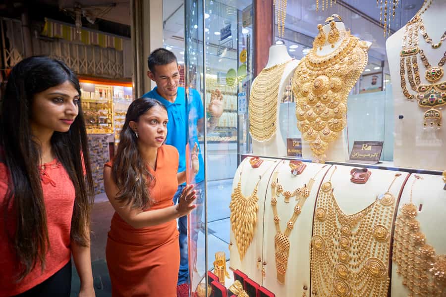 Dubai: Private Old Town, Heritage & Souks Walking Tour - Spices, tastings, and the Deira market streets