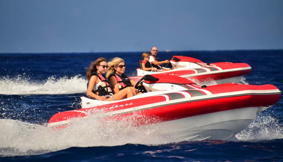 Dubai: Private Self-Drive SeaKart Jet Ski Boat Tour - Why a SeaKart is different from an ordinary Dubai boat ride