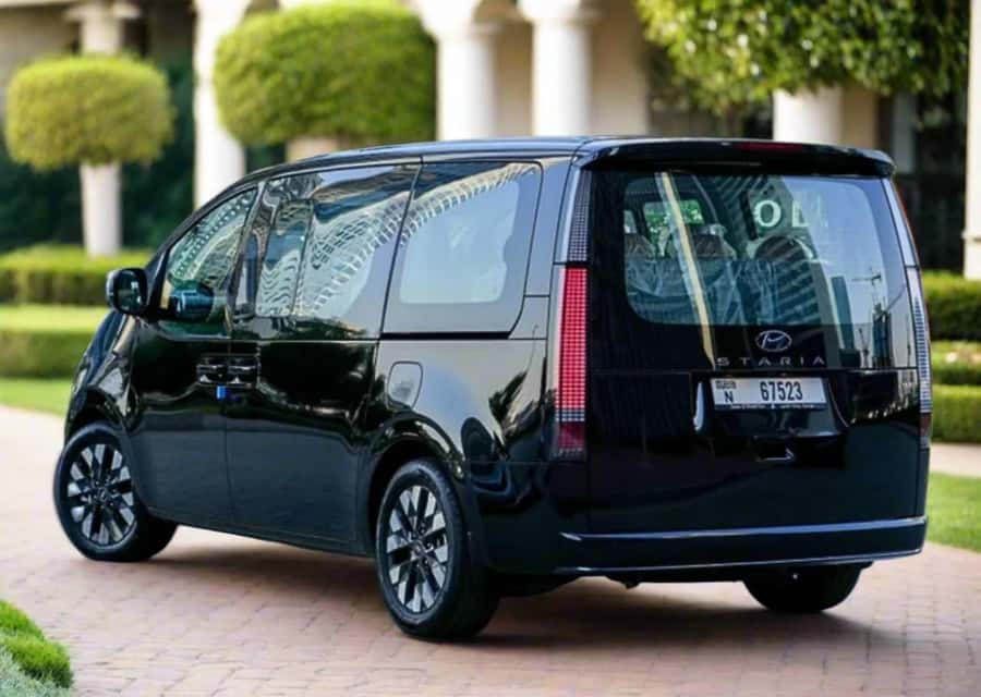Dubai Private Top Attractions, Premium Vehicle & Street Food - What the private vehicle changes