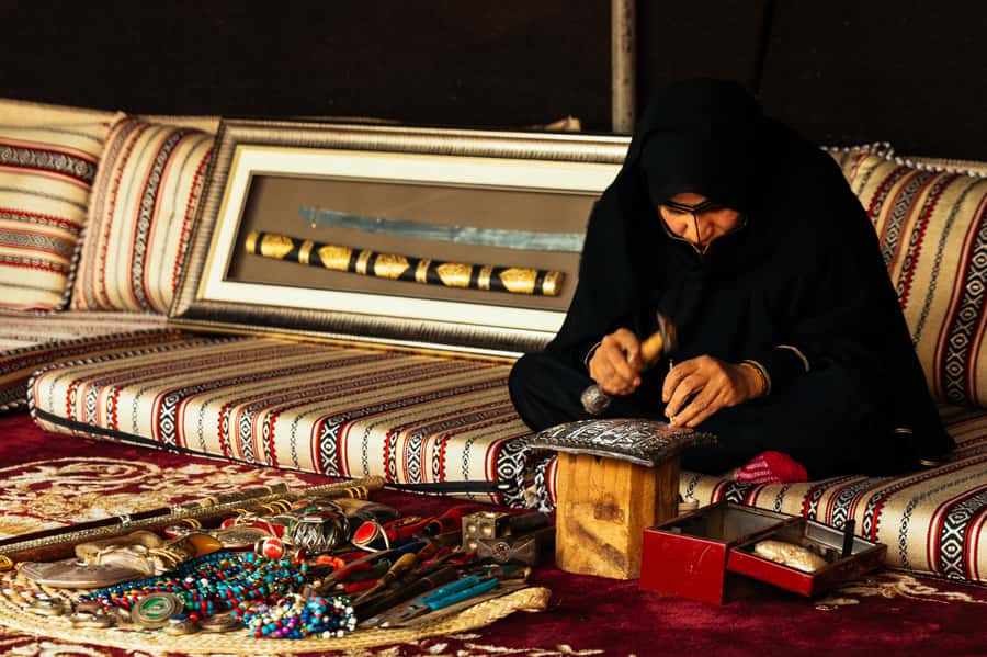 Dubai: Private Tour with Locals – Highlights & Hidden Gems - The Gold Souk and the pressure to keep moving