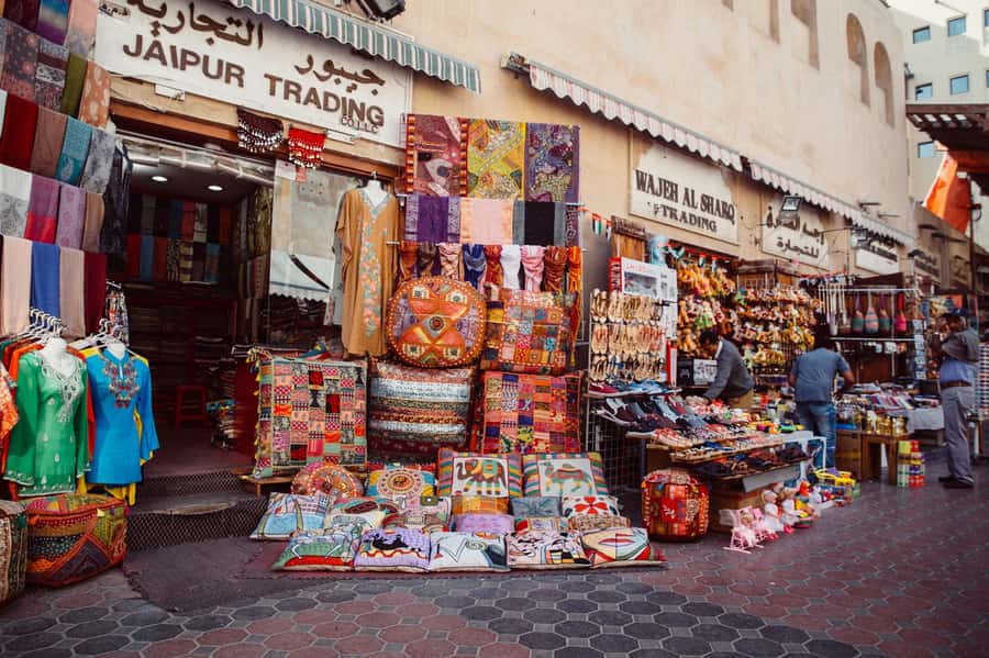 Dubai: Private Tour with Locals – Highlights & Hidden Gems - Price, value, and what you are really buying