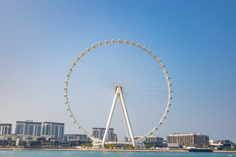 Dubai: Private VIP Luxury Yacht Tour with BBQ & Drinks - What the $738 price really means