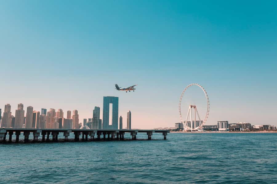 Dubai: Private VIP Luxury Yacht Tour with BBQ & Drinks - Dubai Marina and the canal route