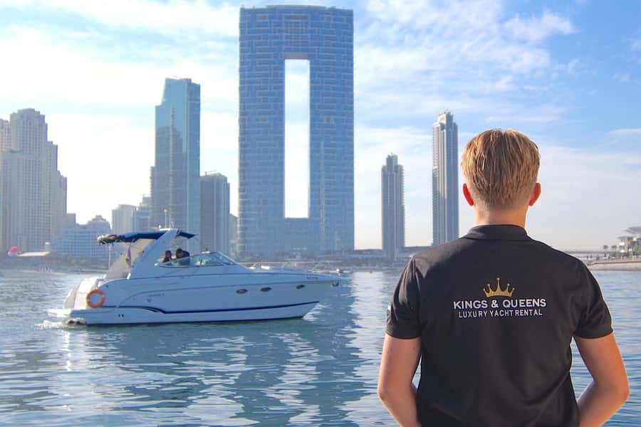 Dubai: Private Yacht Cruise for Unforgettable Memories - The 34-foot yacht and what is on board