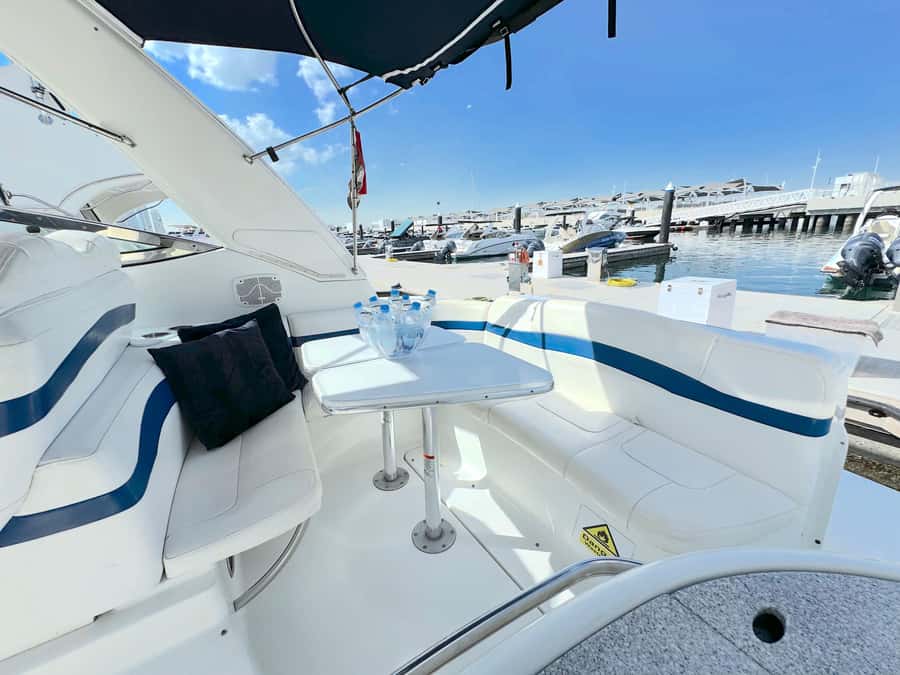 Dubai: Private Yacht Cruise for Unforgettable Memories - Choosing the one-hour Dubai Marina cruise