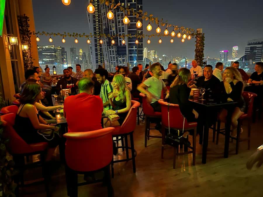 Dubai: Pub Crawl Nightlife Tour - Starting at 44 Rooftop in Business Bay