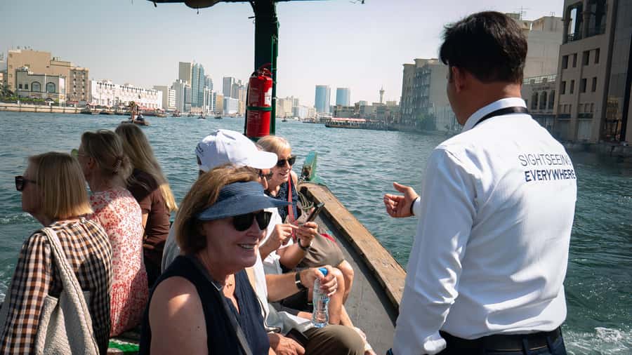 Dubai's Ancient Charm Tour - Gold Souk: famous, but not a long shopping trip