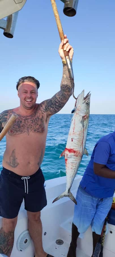 Dubai's BEST Fishing Charter – No Fish, No Pay! - Trolling and deep fishing, explained simply