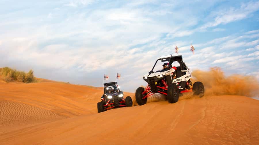 Dubai: Self-Drive 4WD Dune Buggy Guided Desert Adventure - One hour or two hours?
