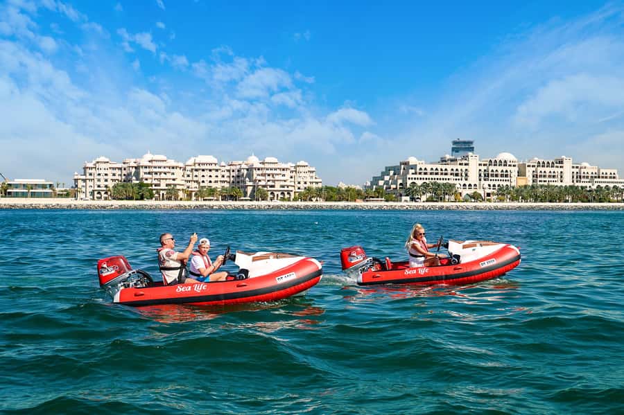 Dubai: Self-Drive Boat Experience for 1 or 2 People - Cruising Around Palm Jumeirah