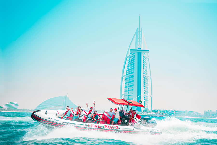 Dubai: Sightseeing Speedboat Tour with Live Tour Guide - Price, value, and what is included