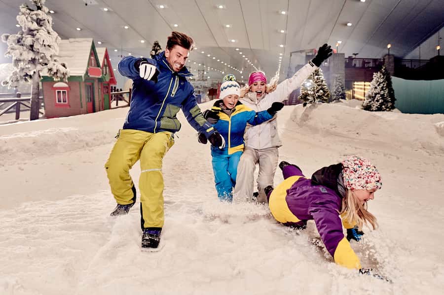 Dubai: Ski Dubai Snow Park Classic Pass - Crowds and queues can change the value