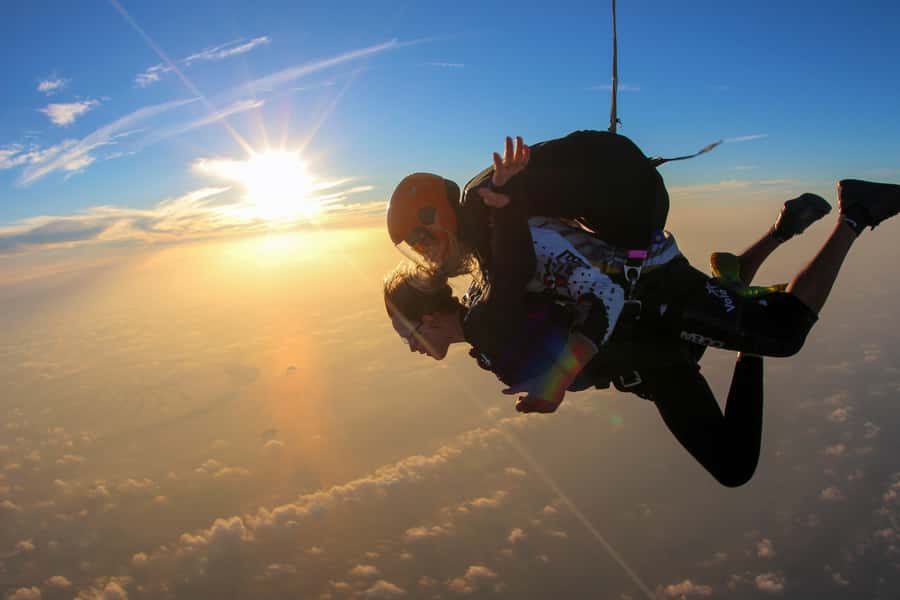 Dubai: Skydive at The Palm with Photos, Video & Yacht Tour - From check-in to the aircraft