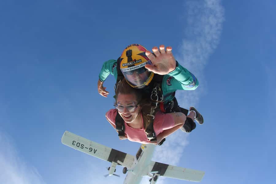 Dubai: Skydive at The Palm with Photos, Video & Yacht Tour - Sixty seconds at 120 miles per hour