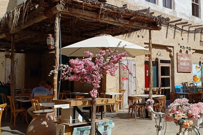 Dubai Souks, Museum Guided Tour with Boat Ride and Food Tastings - Crossing the creek by abra
