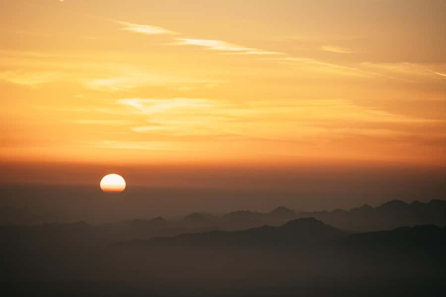Dubai: Sunrise Balloon Flight with Camel Ride & Breakfast - Safety, landing, and comfort