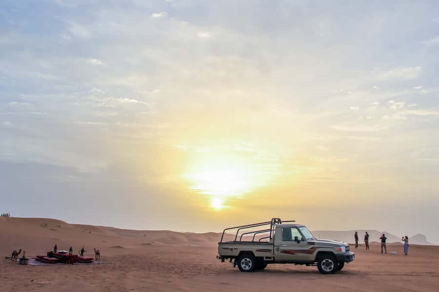 Dubai: Sunrise Desert Jeep Safari with Wildlife Experience - Five things to know before you book