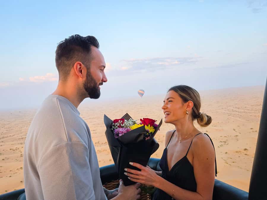 Dubai: Sunrise Hot Air Balloon Flight, Breakfast, Camel Ride - Who should book this sunrise flight?