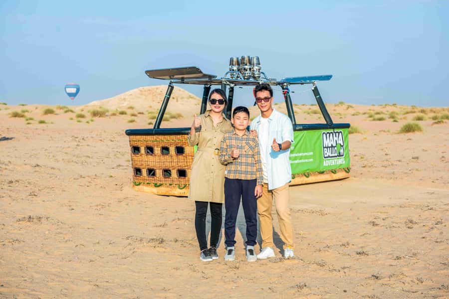 Dubai: Sunrise Hot Air Balloon Ride with Transfers - What the $247 price really covers