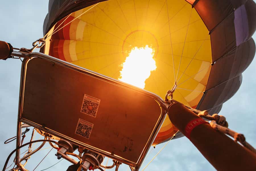 Dubai: Sunrise Hot Air Balloon Tour Over the Desert - Who Should Book This Morning Flight?