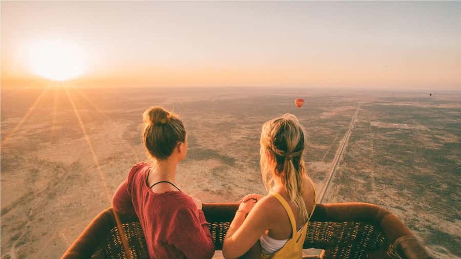 Dubai: Sunrise Hot Air Balloon Tour with E-Certificate - What kind of morning suits this flight?