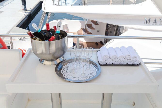 Dubai Sunset Cruise with Snacks and Drinks - What the $36.29 price really buys