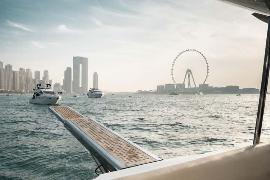 Dubai: Sunset & Night Cruise with Bites and Drinks - JBR, Atlantis, and the best photo angles