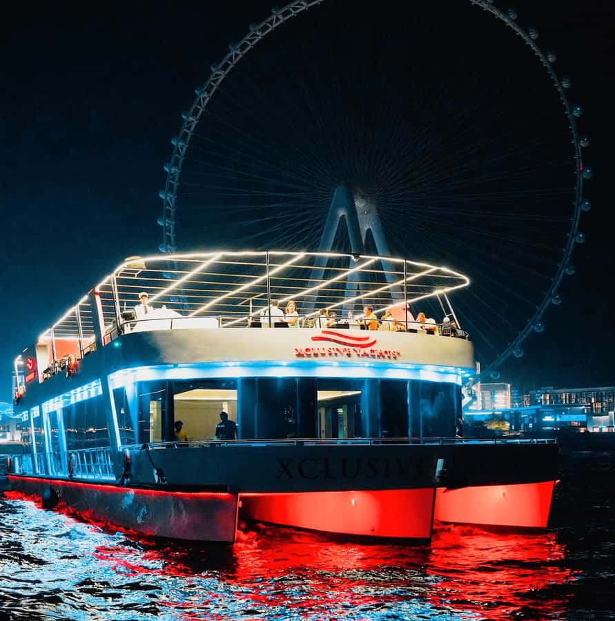 Dubai: Sunset or Dinner Cruise with Live Music & Open Bar - Open bar and live music shape the evening