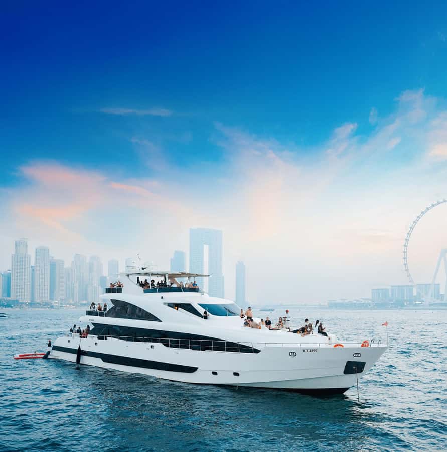 Dubai: Superyacht Experience with Live Music & Drinks - JBR, Ain Dubai, and Bluewaters Island from the water