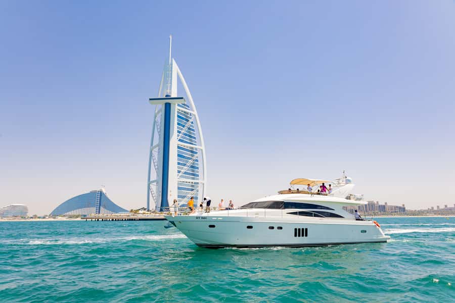 Dubai: The Luxury Yacht Tour with Live BBQ Option - The three-hour cruise for the fullest coastal view