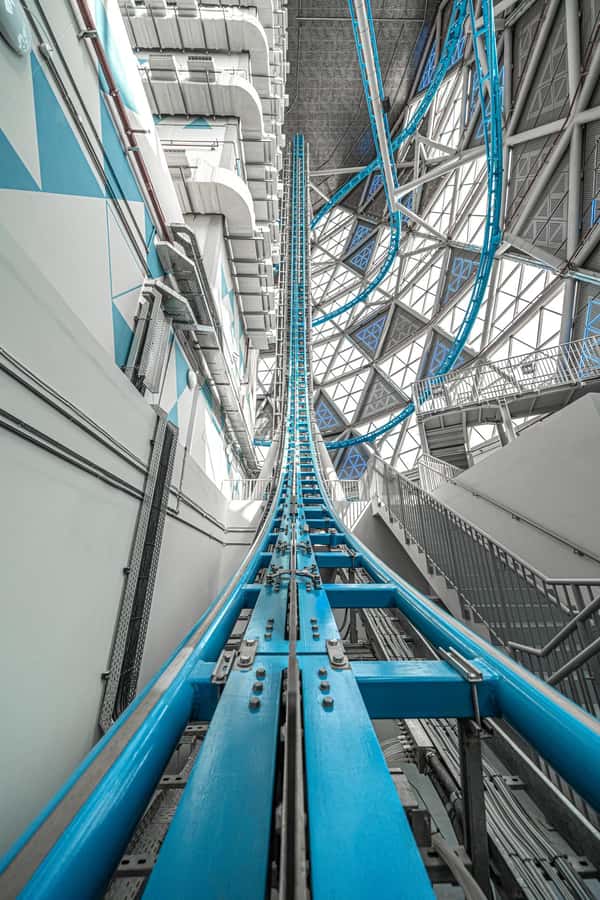 Dubai: The Storm Coaster - Boarding the coaster and preparing for the effects