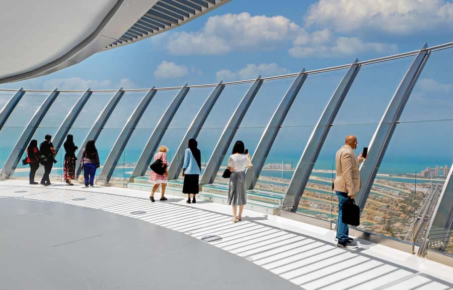 Dubai: The View At The Palm Ticket & 1.5 Afternoon Yacht - Who will get the most from this tour