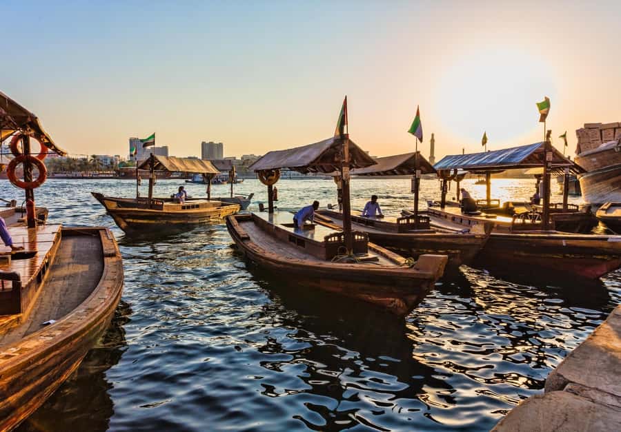 Dubai: Top City Attractions Photo Stop Tour - Palm Jumeirah and the road to Atlantis