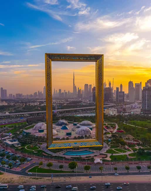 Dubai Top Highlights: Frame Entry, Souks, Abra & Street Food - Guides, transport, and the pace of the day