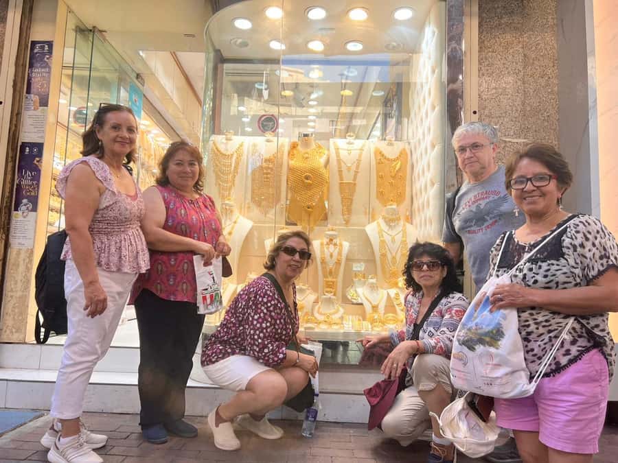 Dubai Tour: Haritage Walking Guide, Gold & Spice Souq, Creek - Gold Souk and the guide’s shopping help